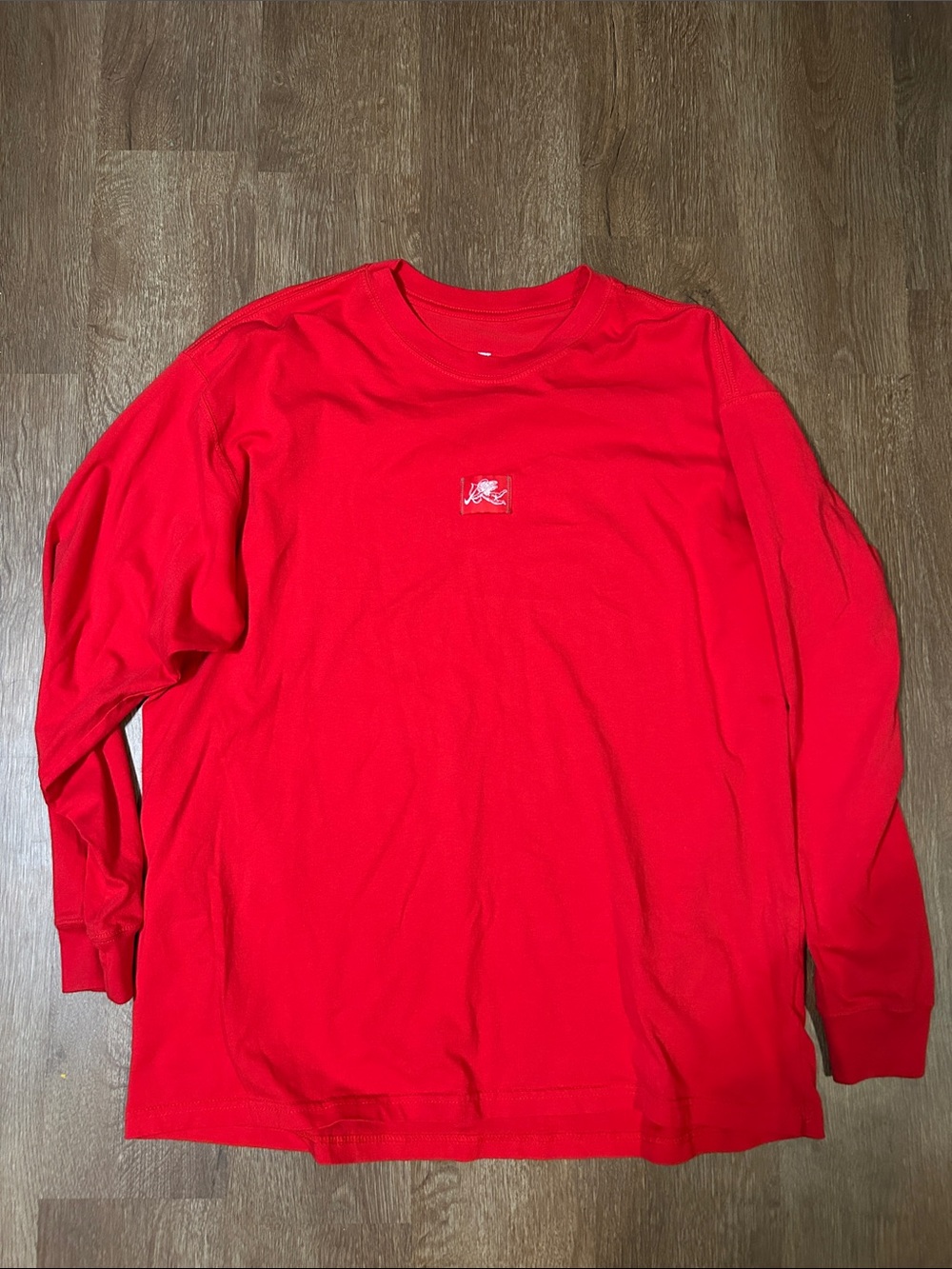 Nike Men’s Bright Red Long Sleeve Crewneck Tee